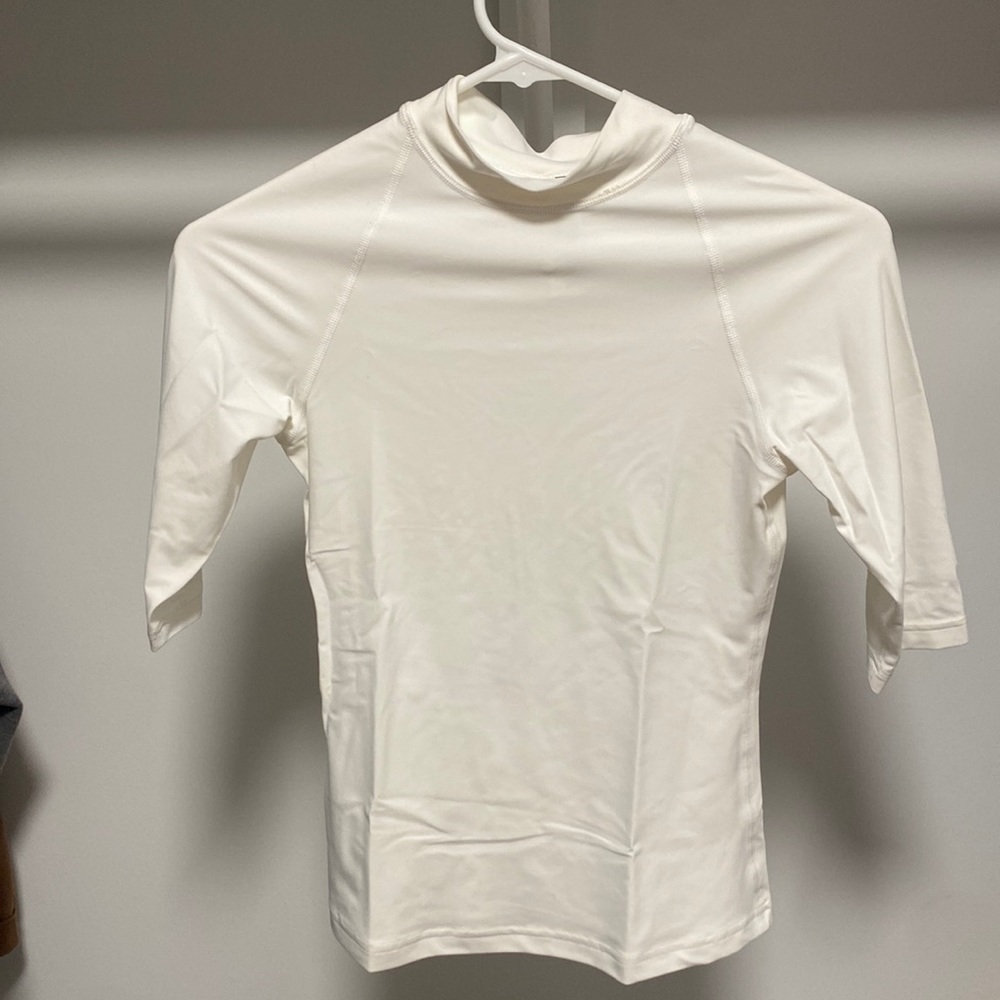 BRAND NEW Lululemon short sleeve